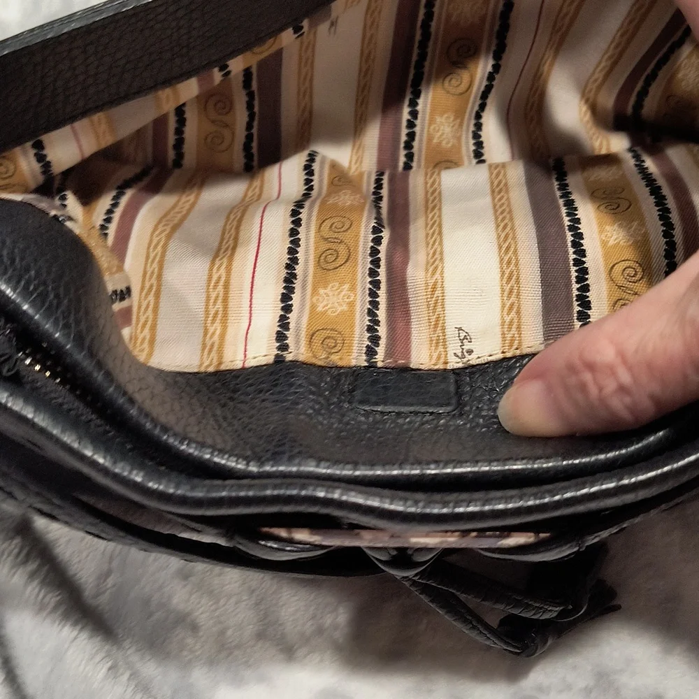 Brighton Vintage bag, EVC, has internal key fob, external slip pocket, see pics.